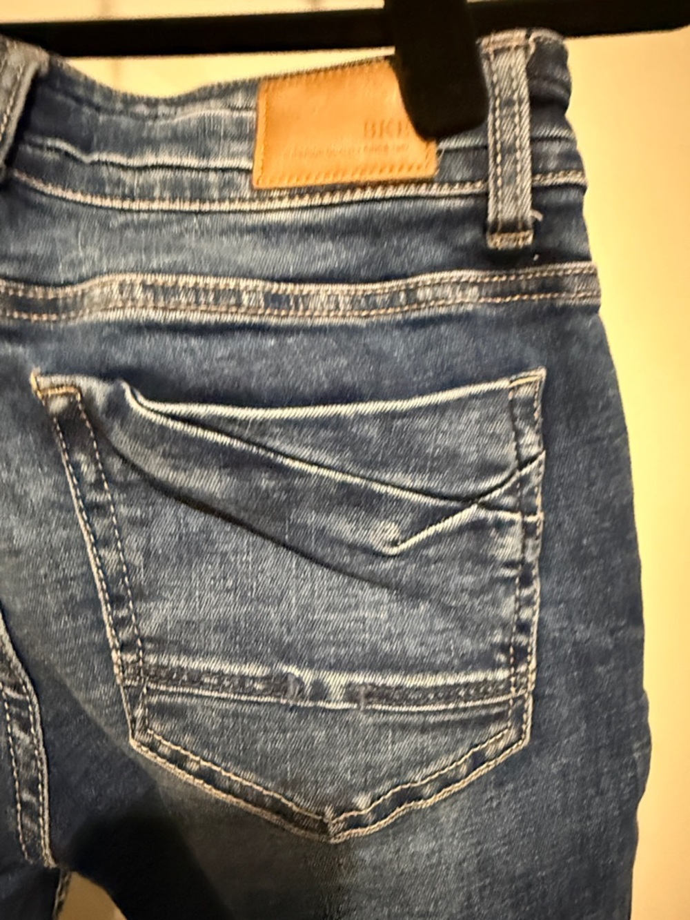 BKE Women's Distressed Skinny Jeans in Blue - Picture 5 of 5